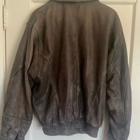 Classic, Robert Comstock - Picture 2 of 3